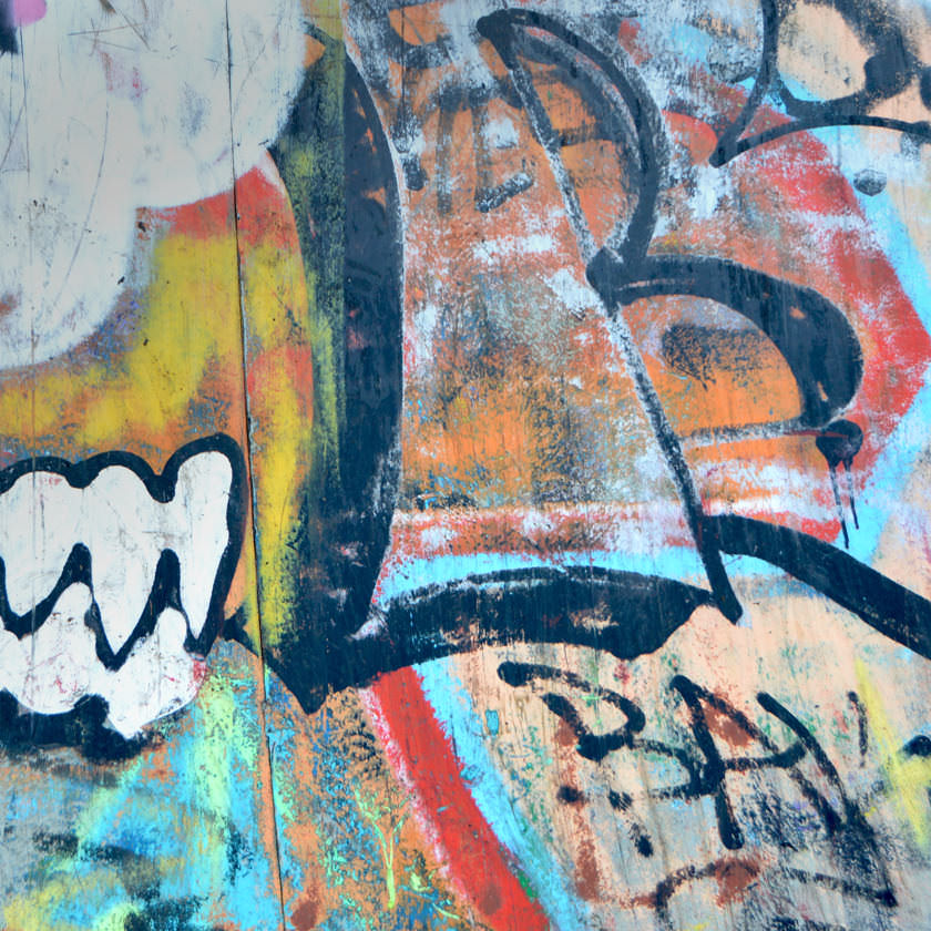 Photo: Graffitied wall